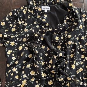 Superdown black floral short wrap dress (S)